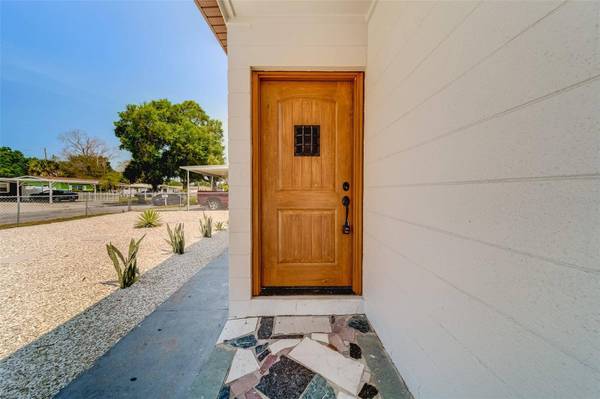 4911 ELDORADO DR, Tampa, FL 33615