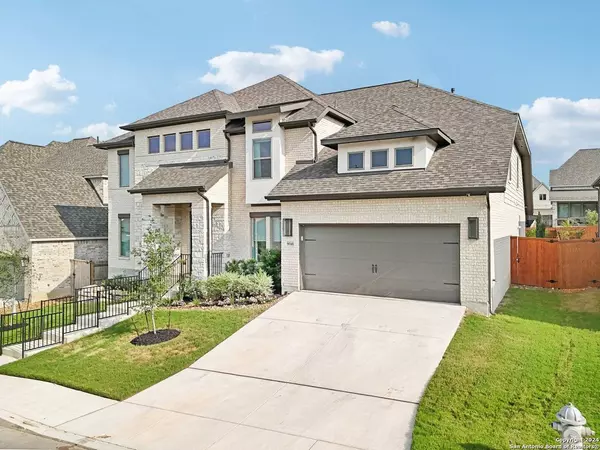 9046 IMPOSING OAK, San Antonio, TX 78255-3382