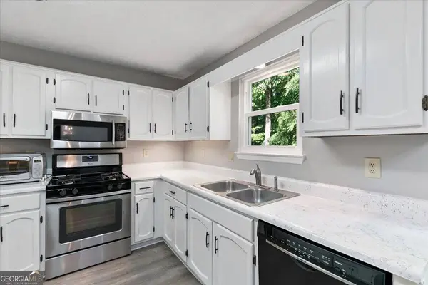 3041 Winn DR, Lawrenceville, GA 30044