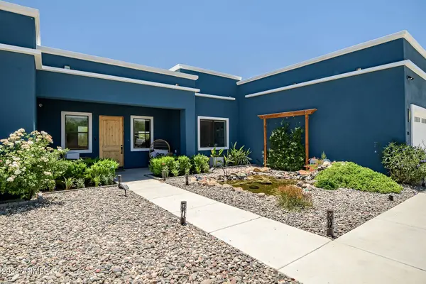 1105 E DESERT HILLS ESTATE Drive, Phoenix, AZ 85086