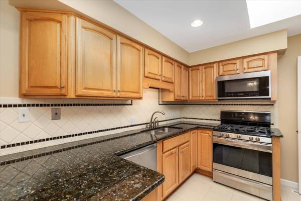 14263 Fairway, Livonia, MI 48154