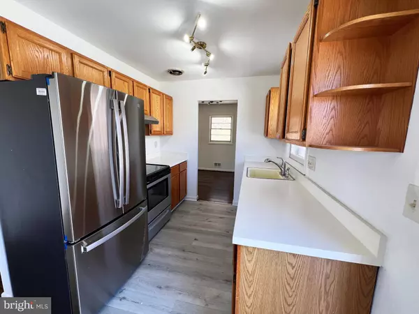 1429 ALBERTA DR, District Heights, MD 20747