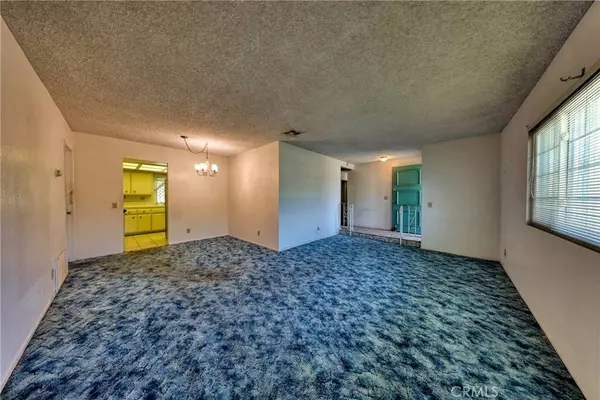 580 S Arrowhead AVE, Rialto, CA 92376