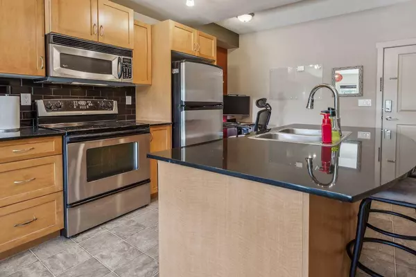 11811 Lake Fraser DR SE #3207, Calgary, AB T2J 7J1