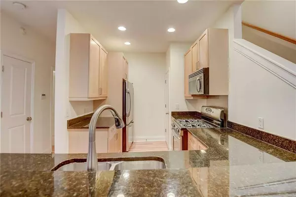 5941 Brookside Oak CIR, Norcross, GA 30093