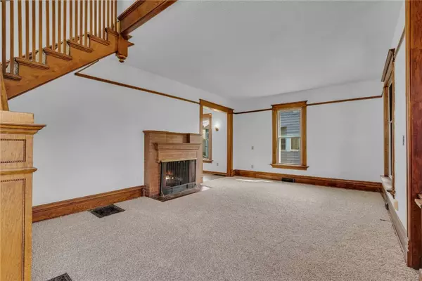 1634 D Avenue, Cedar Rapids, IA 52402