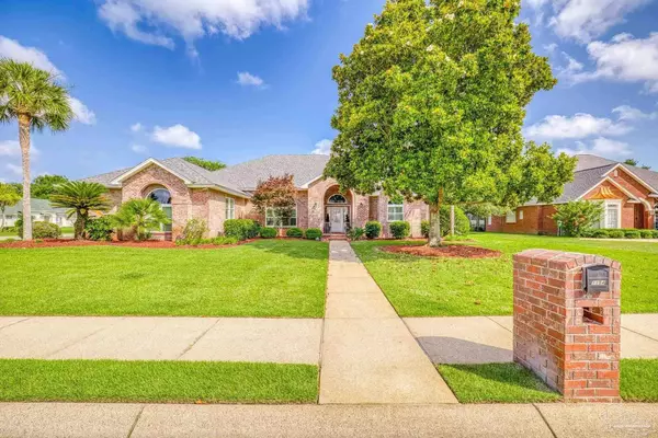 1154 Kelton Blvd, Gulf Breeze, FL 32563