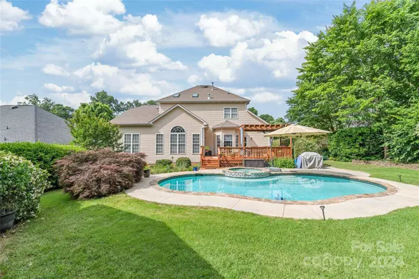 1513 Little Falls DR, Concord, NC 28025