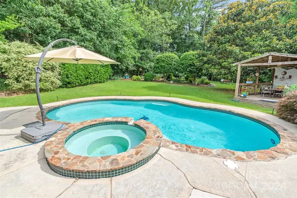 1513 Little Falls DR, Concord, NC 28025