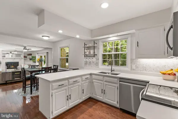 10536 KNOLLWOOD DR, Manassas, VA 20111