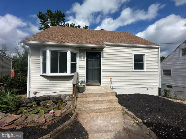 207 OLD CENTREVILLE RD, Manassas Park, VA 20111