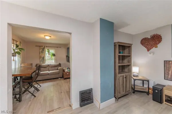 240 Munroe Falls AVE, Cuyahoga Falls, OH 44221