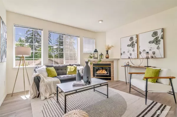 18630 NE 55th WAY, Redmond, WA 98052