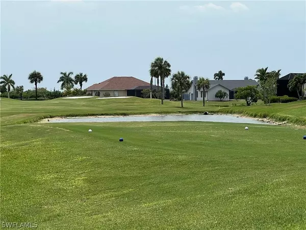 11806 Royal Tee CT, Cape Coral, FL 33991