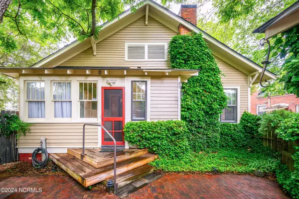 406 Student Street, Greenville, NC 27858