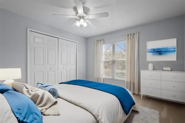 9540 CHARLESBERG DR, Tampa, FL 33635