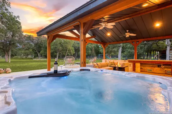 1022 PEGASUS DR, Spring Branch, TX 78070-5453