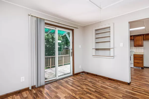 201 E Jefferson, Warren, IL 61087