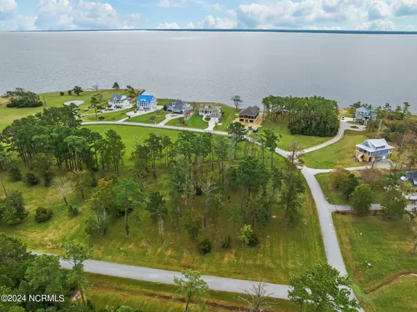 4009 Tarpon Drive, Oriental, NC 28571