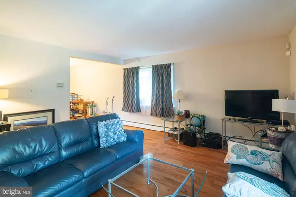 8308 FENTON, Cheltenham, PA 19012