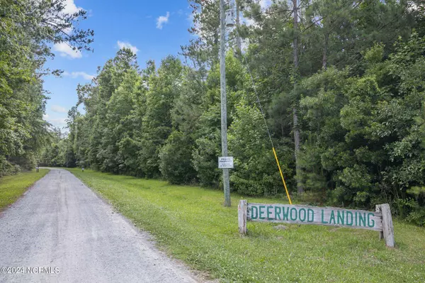 45 Cedar Bluff Lane, Oriental, NC 28571