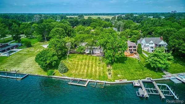 28059 ELBA Drive, Grosse Ile, MI 48138