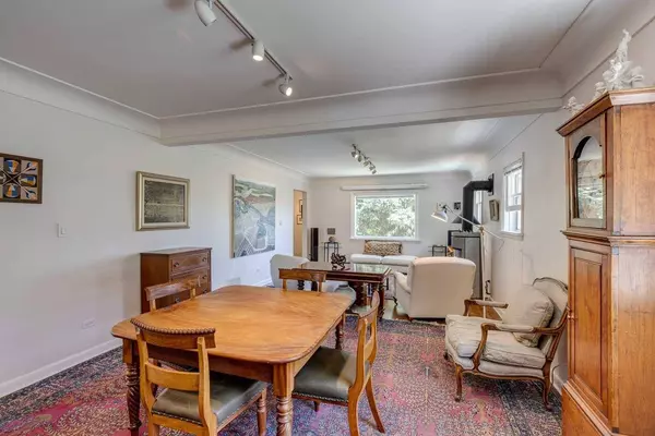 1125 Maggie ST SE, Calgary, AB T2G4L8