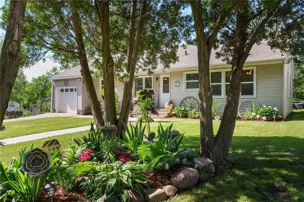 118 E West ST, Cadott, WI 54727