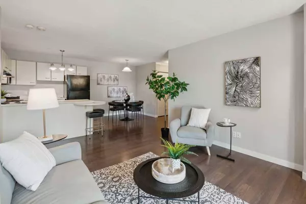 2600 Edenwold HTS NW #33, Calgary, AB T3A 3Y5