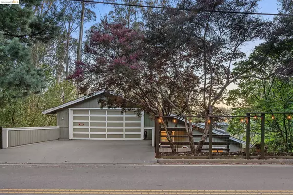 7725 Skyline Blvd, Oakland, CA 94611