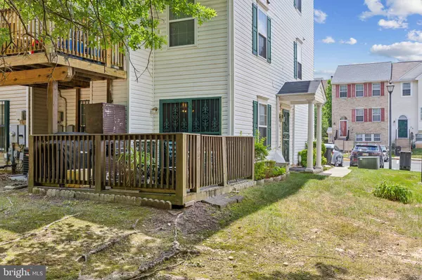 4126 CANDY APPLE LN #1, Suitland, MD 20746