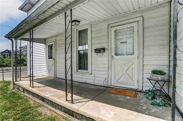 558 E Pleasant Street, Springfield, OH 45505