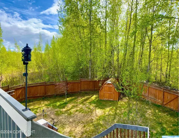 3232 Tayshee CIR, Anchorage, AK 99504