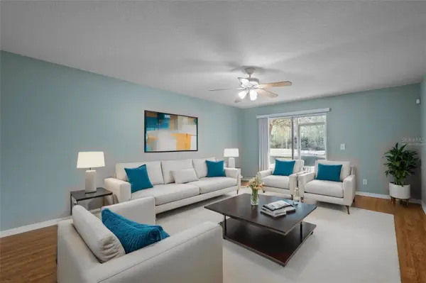 9540 CHARLESBERG DR, Tampa, FL 33635