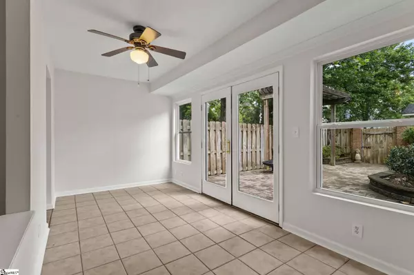 34 Forest Lake Drive, Simpsonville, SC 29681