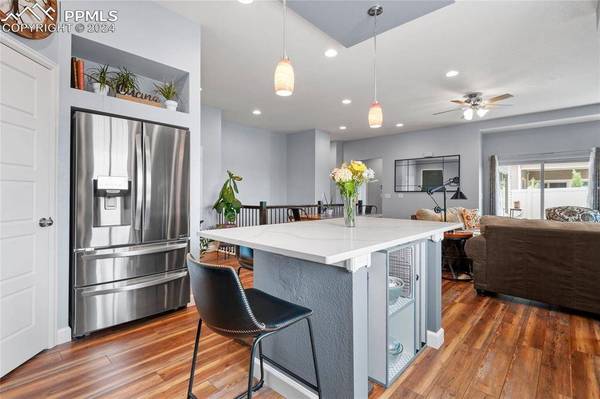 6610 Golden Briar LN, Colorado Springs, CO 80927