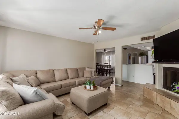 6808 W READE Avenue, Glendale, AZ 85303