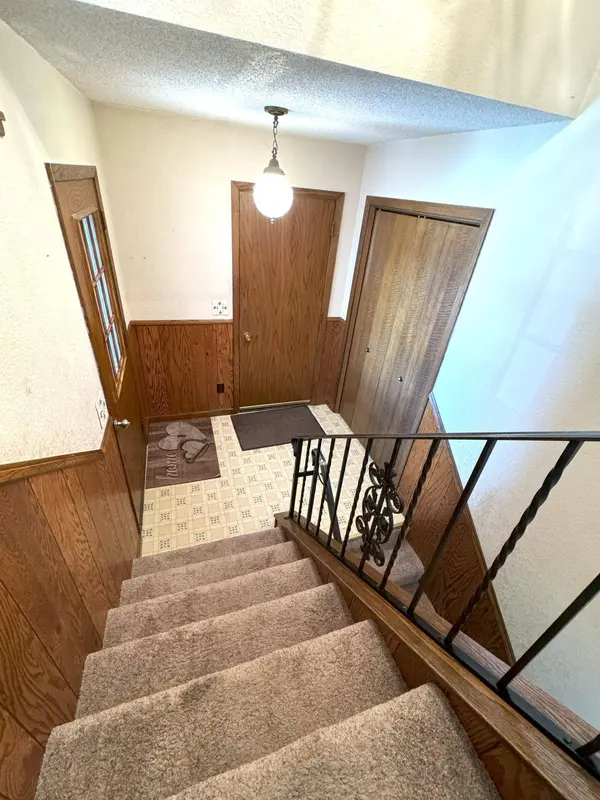 223 S Buffalo ST, Belle Plaine, MN 56011