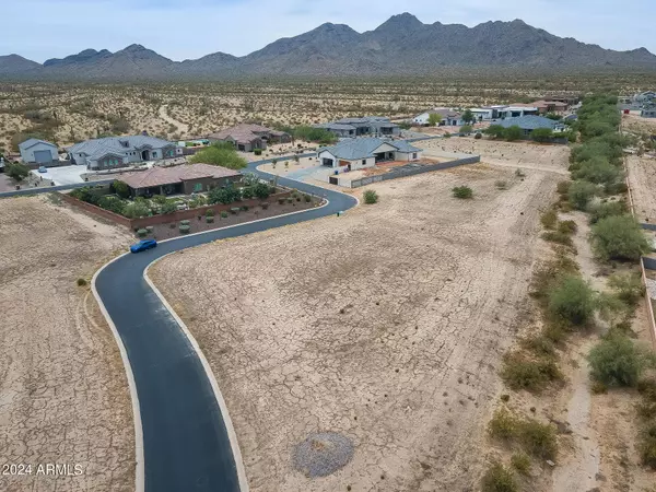 35500 N GRAPEFRUIT Drive #31, San Tan Valley, AZ 85144