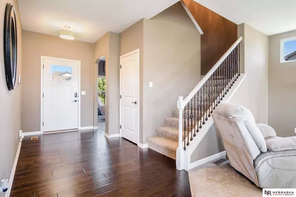 10507 S 110th Street, Papillion, NE 68046