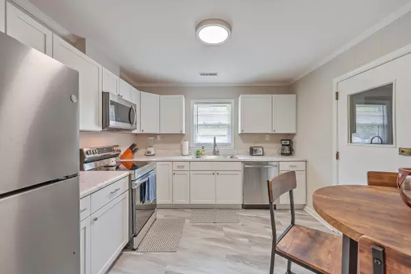 116 Weeks Ave, Goose Creek, SC 29445