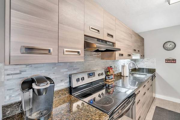 207 Samoset St #B2, Plymouth, MA 02360