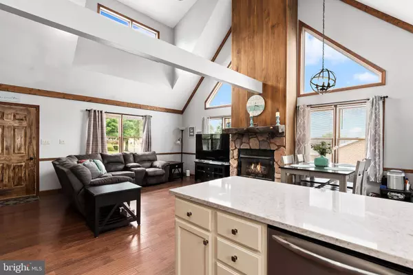 474 BIG SKY DR, Etters, PA 17319