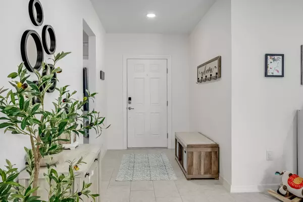 953 Edensor LN, Rockledge, FL 32955