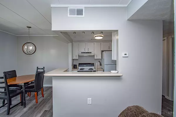 1116 Eagle Feather Cir #F, West Carrollton, OH 45449