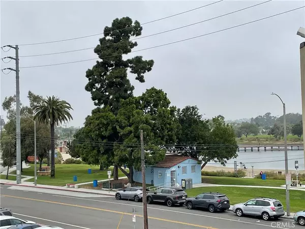 5190 E. Colorado Street #308, Long Beach, CA 90814