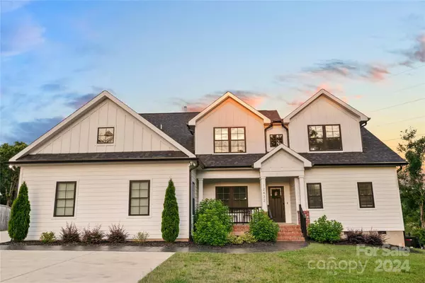 12432 Asbury Chapel RD, Huntersville, NC 28078