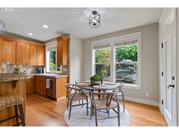 2013 FIELDS DR, West Linn, OR 97068