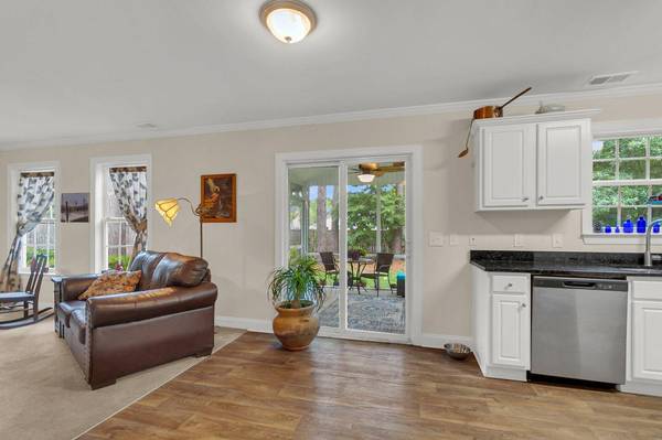 432 Black Horse Rd, Moncks Corner, SC 29461