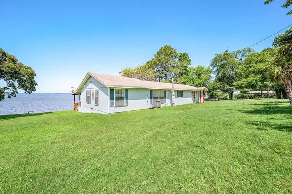 230 Sailfish Drive, Mabank, TX 75156